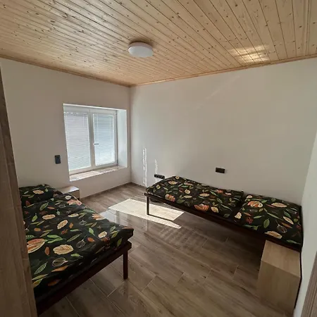 House In čakovice Near Apartmán